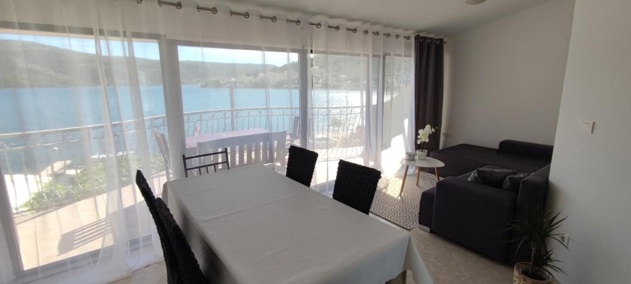 Apartman Mila Marina Zewnętrze zdjęcie