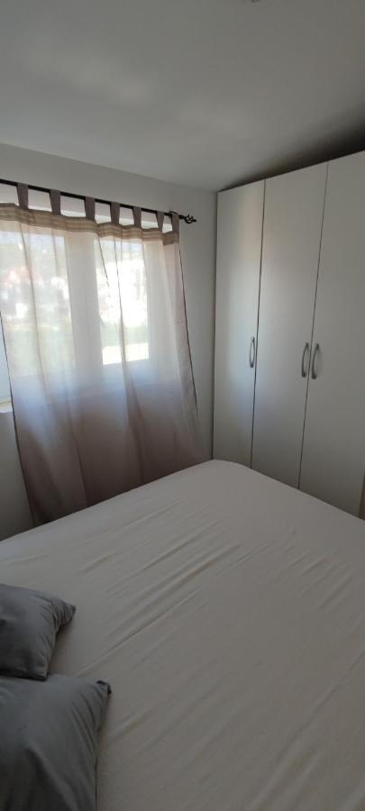 Apartman Mila Marina Zewnętrze zdjęcie